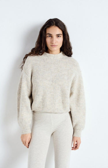 PULL FEMME COURT BOULE GRIS GRIS