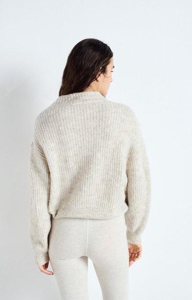 PULL FEMME COURT BOULE GRIS GRIS